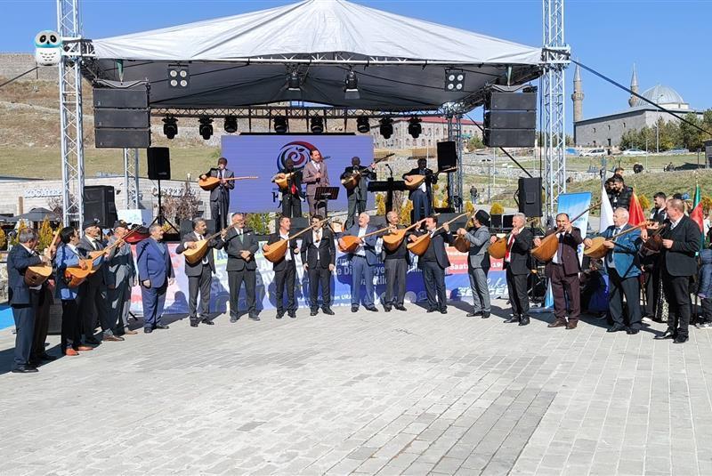 Aşık Şenlik Kars Uluslararası Aşıklar Bayramı